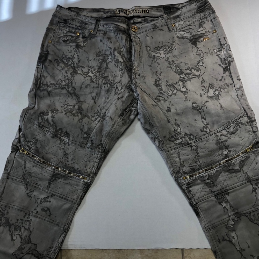 A. Tizano  Gray& White Jeans